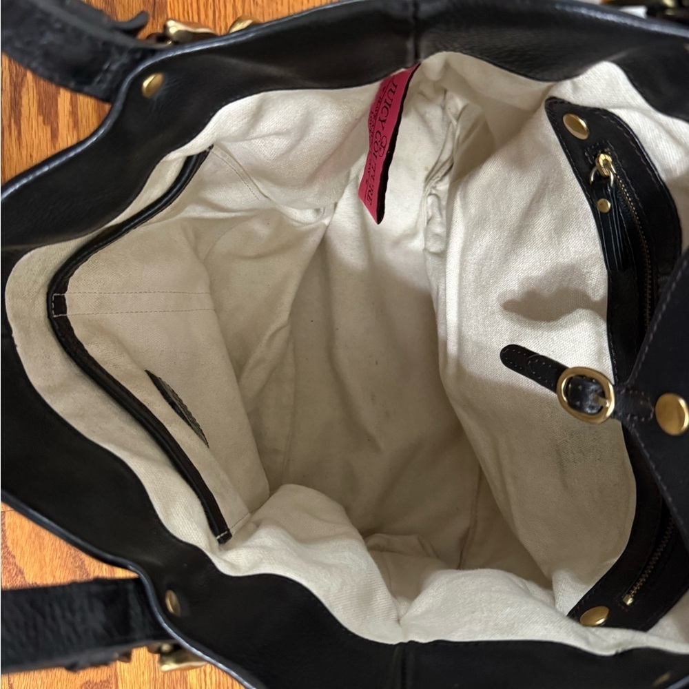 Vintage y2k Juicy Couture Black leather Shoulder Bag with Gold Accents - Picture 8 of 12